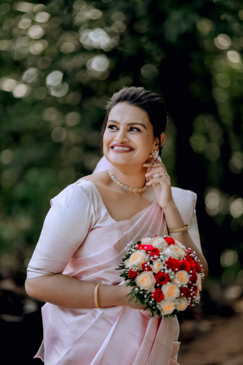 TWINS BEAUTY PARLOUR AND MAKEOVER STUDIO KOOTHATTUKULAM